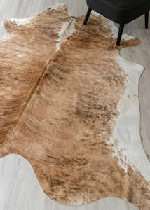Cowhide Rugs Nz: Light White Spine Belly Brindle Cowhide Rug (Size: 230 X 210 CM) CHR2325