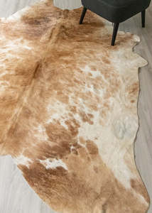 Cowhide Rugs Nz: Beige And White Cowhide Rug (Size: 240 X 200 CM) CHR2324
