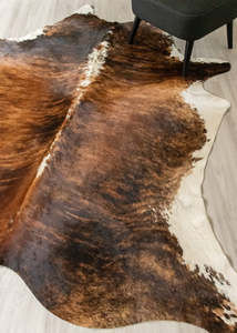 Cowhide Rugs Nz: Medium White Spine Belly Brindle Cowhide Rug (Size: 230 X 200 CM) CHR2319
