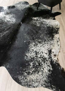 Cowhide Rugs Nz: Salt Pepper Black & White Cowhide Rug (Size: 270 X 230 CM) CHR2303