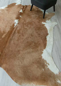 Hereford Brown And White Cowhide Rug (Size: 260 x 230 CM) CHR2404
