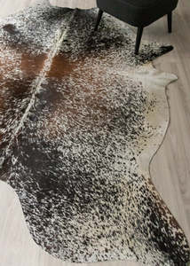 Tri Color Cowhide Rugs: (Rare) Salt Pepper Tri-Color Cowhide Rug (Size: 250 X 220 CM) CHR2446