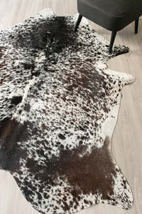 Tri Color Cowhide Rugs: (Rare) Salt Pepper Tri-Color Cowhide Rug (Size: 230 X 190 CM) CHR2438