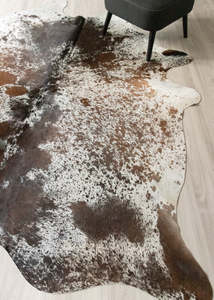Tri Color Cowhide Rugs: (Rare) Salt Pepper Tri-Color Cowhide Rug (Size: 260 X 240 CM) CHR2433
