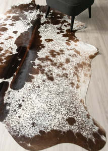 Tri Color Cowhide Rugs: (Rare) Salt Pepper Tri-Color Cowhide Rug (Size: 240 X 200 CM) CHR2423