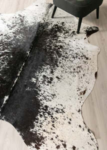 Salt Pepper Cowhides: Salt Pepper Black & White Cowhide Rug (Size: 230 X 190 CM) CHR2452
