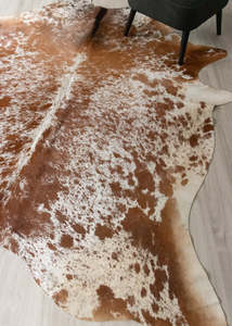 Salt Pepper Cowhides: (Rare) Salt Pepper Brown & White Cowhide Rug (Size: 260 X 220 CM) CHR2448