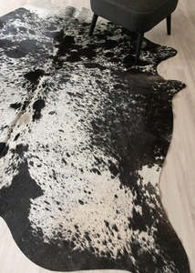 Salt Pepper Cowhides: (Rare) Salt Pepper Black & White Cowhide Rug (Size: 240 X 210 CM) CHR2442