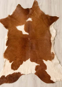 Calf Skin Rugs: Calfskin - Brown/White (Size: 90 X 80 CM) CS649