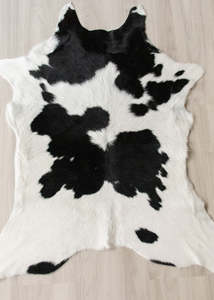 Calf Skin Rugs: Calfskin - Black/White (Size: 100 X 90 CM) CS647