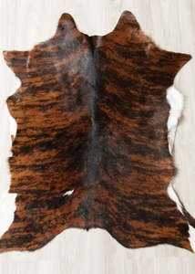 Calf Skin Rugs: Calfskin - Bindle (Size: 110 X 90 CM) CS630