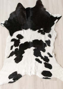 Calfskin - Black/White (Size: 90 X 80 CM) CS627
