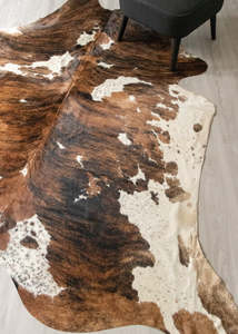 Exotic Tricolor Cowhide Rug (Size: 260 X 220 CM) CHR2645