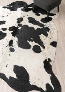 Black And White Cowhide Rug (Size: 250 X 210 CM) CHR2609