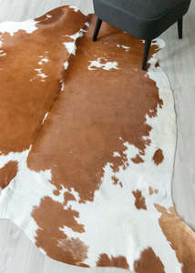 Brown And White Cowhide Rug (Size: 220 X 210 CM) CHR2615