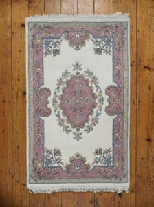 Products: Aubusson 3.6ft x 5.6ft Ivory/Rose 510a