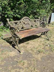 Cast Iron: CAST IRON DOG BENCH SEAT