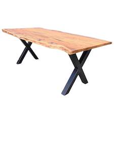 SEATTLE INDUSTRIAL DINING TABLE