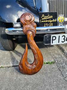 Maori New Zealand: Kawakawa Hand carved Maori Hook