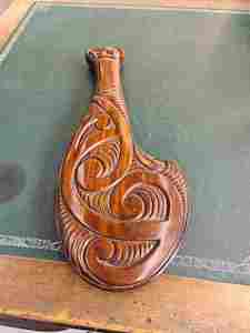 Maori New Zealand: Moana wood carved Maori Patu