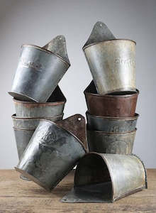 Garden And Outdoors: Vintage Galvanised Wall Planter