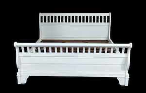 VENUS SLATED SLEIGH BED