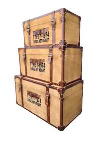 COUNTRY LEATHER TRUNKS