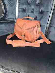 Pochette Leather Hand bag