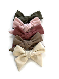 doll: Dress-up Doll Outfit - Bow (choose colour)