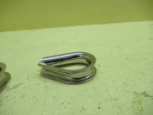 Canvas Attachment Loop with Screw Attachment 50H x 30W x 11D/ Screw 88H x 10-25W