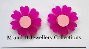 M and D Jewellery - Daisy Studs - Hot Pink/Light Pink