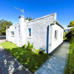 Products: Joanne crescent