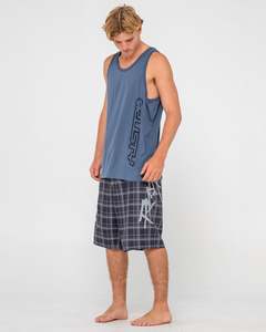 Network Error Graphic Tank