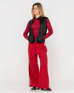 Womens Outerwear: Le Skimmer Puffer Vest