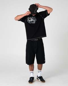 Mens: Riddle Me This Graphic Tee