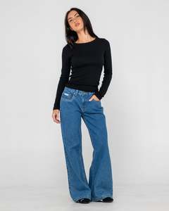 Womens: Rusty Essentials Long Sleeve Tee