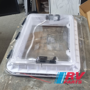 DRV Roof Vent/Skylight – 700 x 500 (crystal) Discount RV Parts
