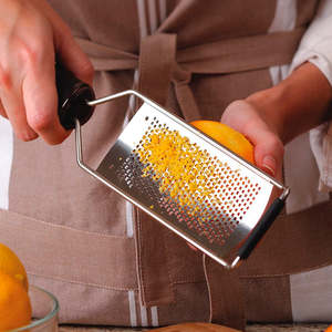 Cookware Kitchenware: Microplane Fine Grater ~ Black Handle