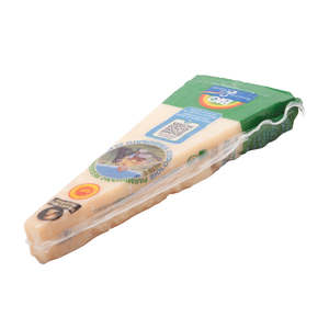 Organic: Montanari Organic Parmigiano Reggiano