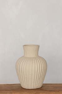Vases Vessels: Avery Vessel