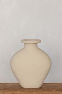 Vases Vessels: Brisa Vessel