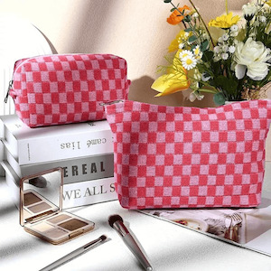 Wedding Accessories: Retro Cosmetic Bag