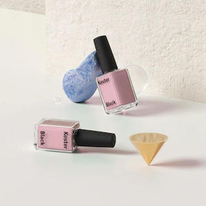 Kester Black Nail Polish: No Filter