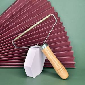 Laundry: Lint Remover Tool