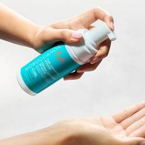 Tight Curls: Curl Control Mousse