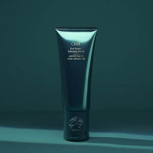 Tight Curls: Oribe Curl Control Silkening Creme