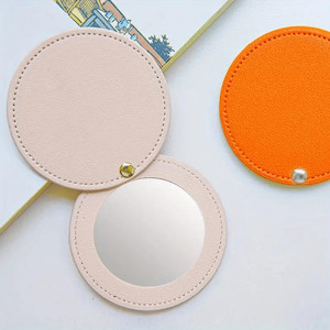 Gildie Lifestyle: Compact Mirror