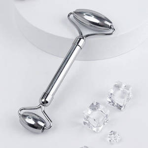 Gildie Lifestyle: Stainless Steel Facial Roller
