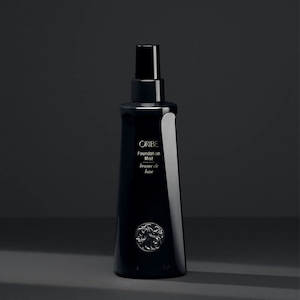 Sprays: Oribe Foundation Mist