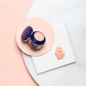 Lips: Dan300 Lip Balm